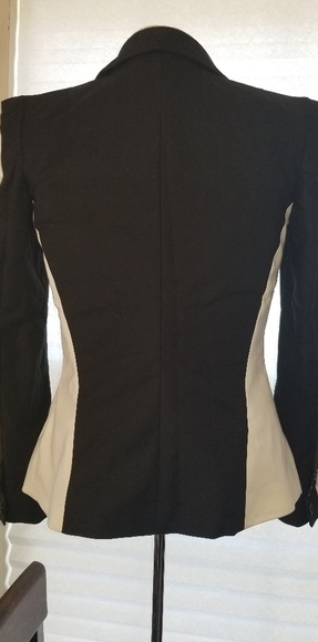 Black and White Tuxedo Blazer - Picture 3 of 4